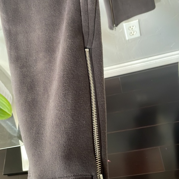 2/$75 Lovers + Friends Sweat Pants - Picture 8 of 14